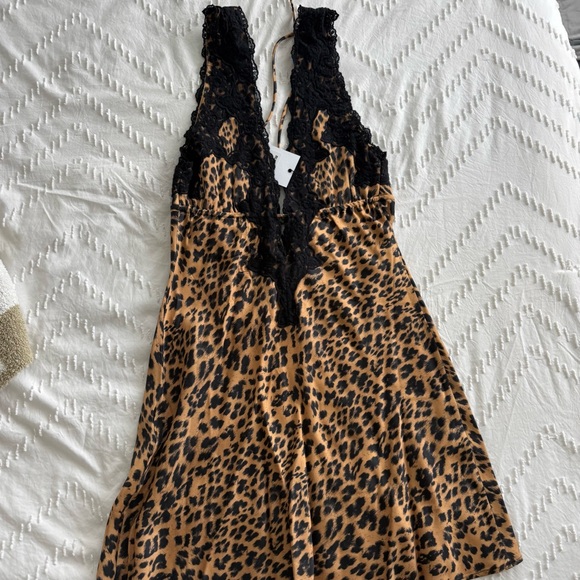 NWT Rumored Leopard Print Maxi Dress with Black Lace - Picture 5 of 7